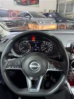 نيسان سنترا